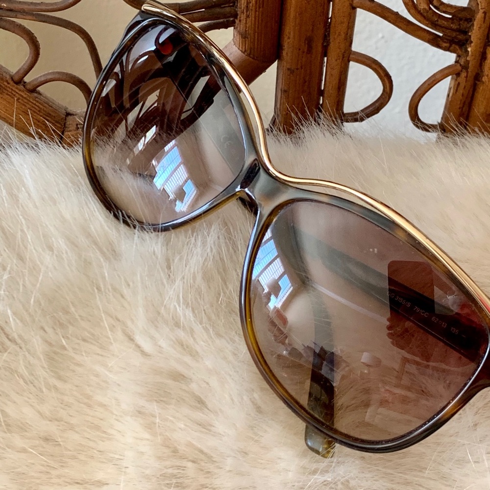 GUCCI Sunglasses Tortoise Shell